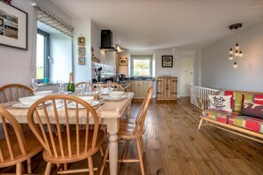Dining - 3 Bed in Abersoch (oc-bramab) (Bwlchtocyn)