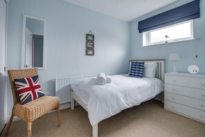 Iron/ironing board, free WiFi, bed sheets - 2 Bed in Aldeburgh (oc-7cc) (Aldeburgh)
