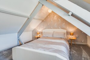 Iron/ironing board, free WiFi, bed sheets - 2 Bed in Looe (oc-l30058) (Looe)