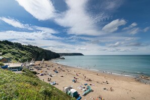 Beach - 4 Bed in Tresaith (oc-bow158) (Tresaith)