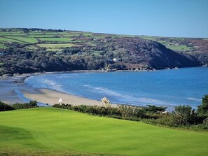 Golf - 4 Bed in Tresaith (oc-bow158) (Tresaith)