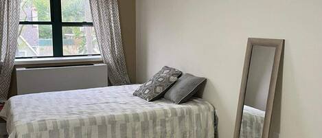 Strykejern/-brett, wi-fi og sengetøy