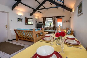 Interior - 1 Bed in Llanbedrog (oc-camell) (Llanbedrog)