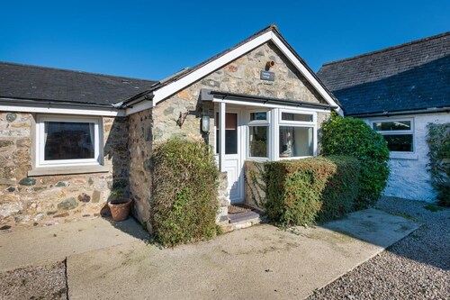 1 Bed in Llanbedrog (oc-camell)
