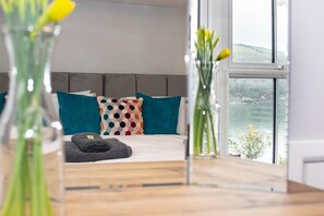 3 bedrooms, iron/ironing board, travel cot, free WiFi - 3 Bed in Fowey (oc-p00803) (Fowey)
