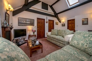 TV - 3 Bed in Llanbedrog (oc-thecll) (Llanbedrog)