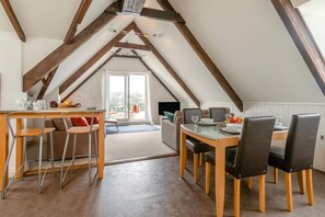 Dining - 2 Bed in Fowey (oc-p00839) (Fowey)