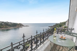 Outdoor dining - 2 Bed in Fowey (oc-p00839) (Fowey)