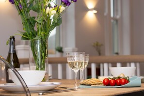Dining - 2 Bed in Fowey (oc-p00703) (Fowey)