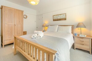 2 bedrooms, iron/ironing board, free WiFi, bed sheets - 2 Bed in St Ives (oc-sunpol) (Saint Ives)
