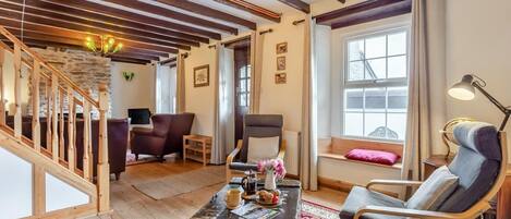 Télévision, cheminée