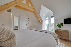 5 chambres, fer et planche à repasser, lit parapluie, Wi-Fi gratuit
