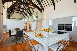 Dining - 2 Bed in Rhiw (oc-staelr) (Rhiw)