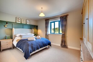 Iron/ironing board, free WiFi, bed sheets - 2 Bed in Builth Wells (oc-bow198) (Builth Wells)