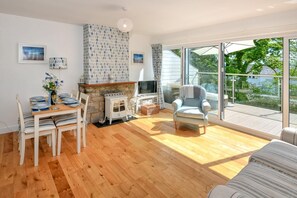 TV - 2 Bed in Llanbedrog (oc-4glyny) (Llanbedrog)