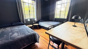 1 bedroom, iron/ironing board, WiFi, bed sheets - Stylish Loft in Roma Sur Walk to Cafés & Metro (Ciudad de México)