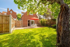 Terrace/patio - 2 Bed in Wells-next-the-Sea (oc-nccoco) (Wells-next-the-Sea)