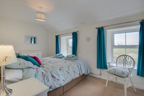 3 bedrooms, iron/ironing board, travel cot, free WiFi - 3 Bed in Caerhun (oc-wag692) (Bangor)