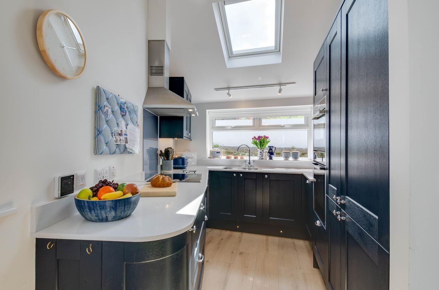 微波炉、烤箱、洗碗机、高脚椅