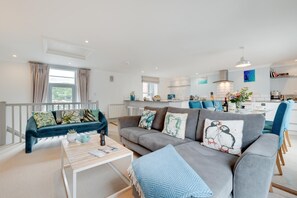 TV - 2 Bed in Fowey (oc-pont) (Fowey)