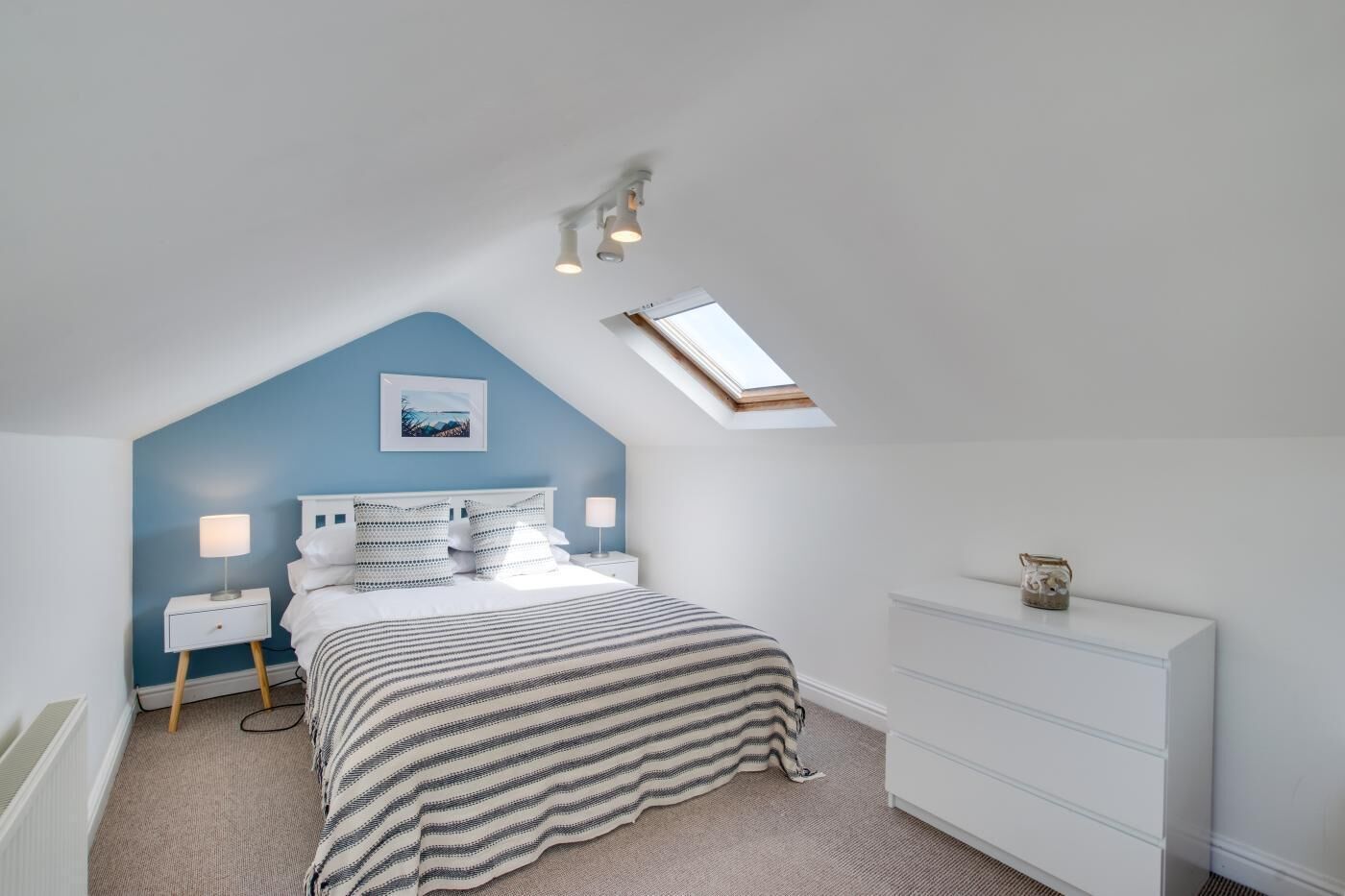 Bügeleisen/Bügelbrett, kostenloses WLAN, Bettwäsche