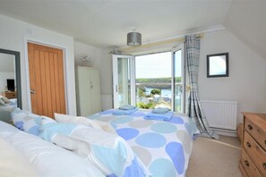 Iron/ironing board, free WiFi, bed sheets - 3 Bed in Fowey (oc-tidewa) (Fowey)