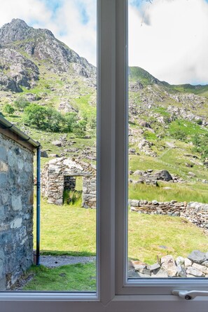Interior - 2 Bed in Nant Peris (oc-wag693) (Nant Peris)