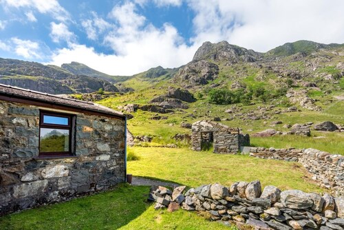 2 Bed in Nant Peris (oc-wag693)
