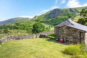 Property grounds - 2 Bed in Nant Peris (oc-wag693) (Nant Peris)