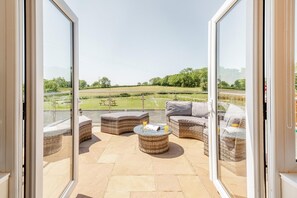 Interior - 3 Bed in Talwrn (oc-bow229) (Ysgubor Hen)