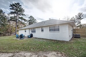 المنطقة المحيطة بالمنشأة