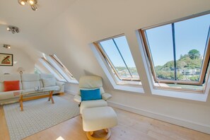 TV - 4 Bed in Fowey (oc-nend) (Fowey)