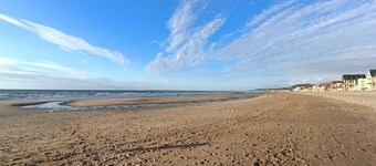 2 rooms sea view in Villers sur mer, near beach and marshes