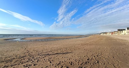 2 rooms sea view in Villers sur mer, near beach and marshes