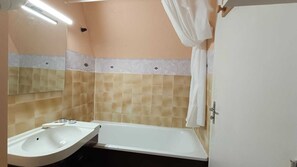 Hair dryer, soap, toilet paper - 2 rooms sea view in Villers sur mer, near beach and marshes (Villers-sur-Mer)