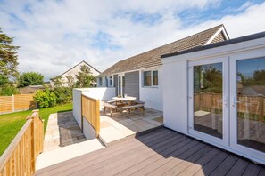 Outdoor dining - 3 Bed in Higher Crackington (oc-avond) (Crackington Haven)
