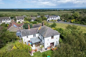 Exterior - 5 Bed in Dunstan (oc-588874) (Dunstan)