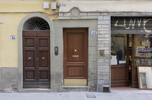 Exterior detail - Borgo Pinti Living - Florence (firenze)