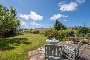 Outdoor dining - 1 Bed in Trehunist (oc-chretr) (Quethiock)