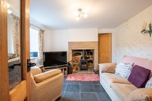 TV, fireplace - 1 Bed in Elton (oc-dctco) (Elton)