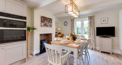 4 Bed in Great Plumstead (oc-2295)