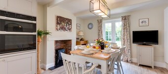 4 Bed in Great Plumstead (oc-2295)