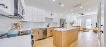 Modern Retreat • Private Pergola • Pool • Fire Pit