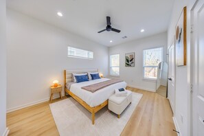 3 bedrooms, iron/ironing board, WiFi, bed sheets