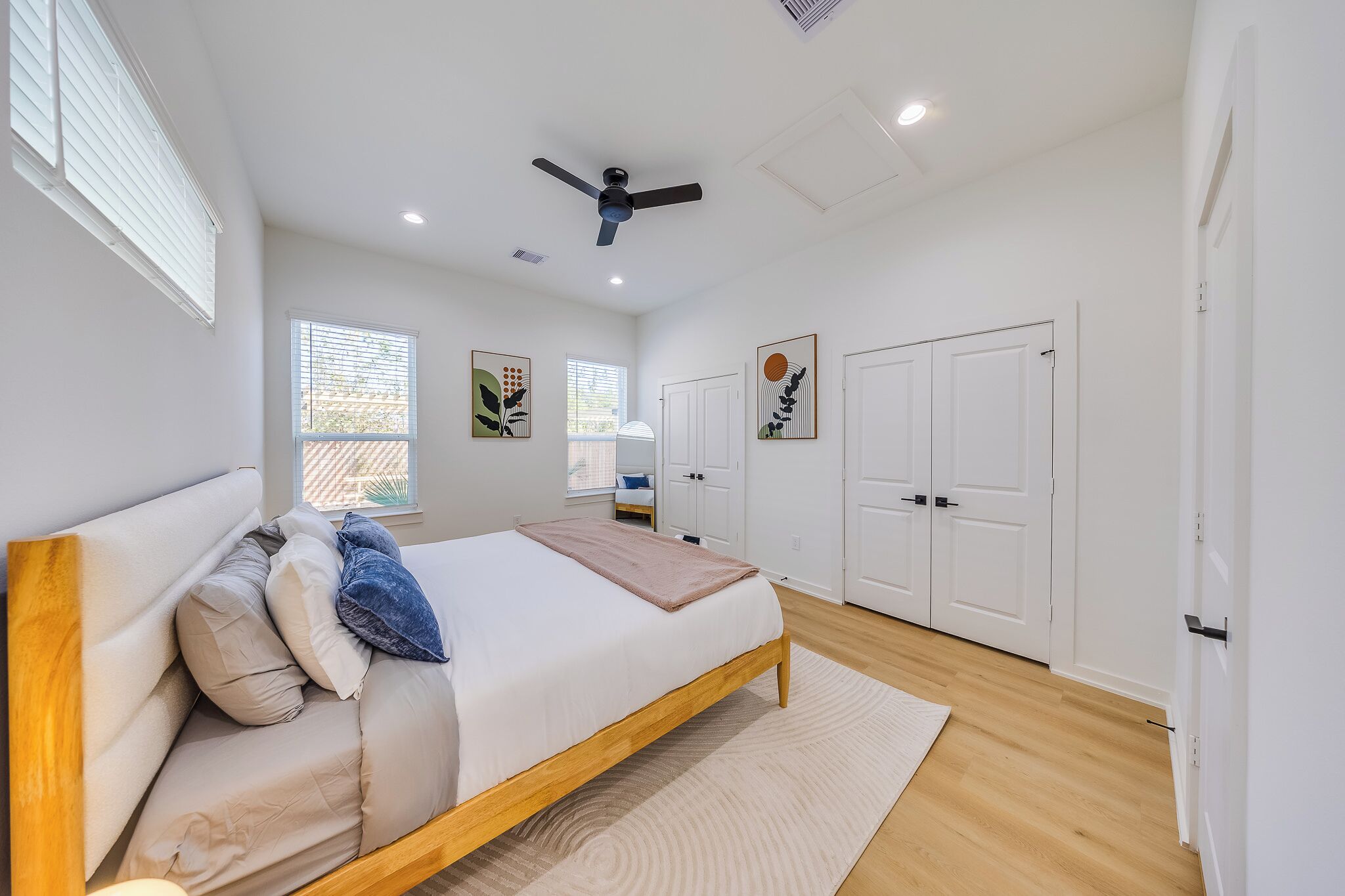 Strykejern/-brett, wi-fi og sengetøy