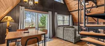 Poconos Pines: Lake Access, HotTub, Sauna, FirePit