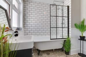 Towels - 4 Bed in Looe (oc-lamor) (Looe)