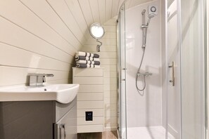 Towels - 1 Bed in Abersoch (oc-thepod) (Abersoch)