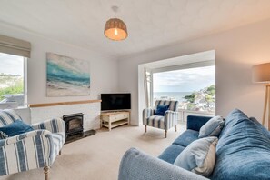 TV - 2 Bed in Looe (oc-msweet) (Looe)