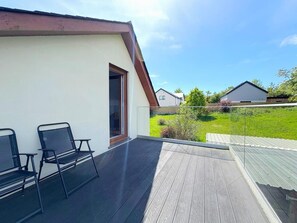 Terrace/patio - 2 Bed in Talwrn (oc-wai228) (Ysgubor Hen)